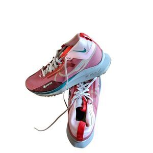 Nike womens Sz 11 multicolor pegasus GORE TEX trail Runing shoes